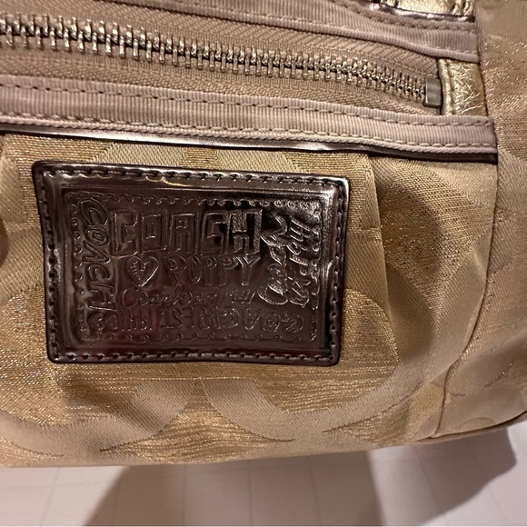Authentic Coach Poppy Gold 2in1 Style Satchel bag - Picture 7 of 13